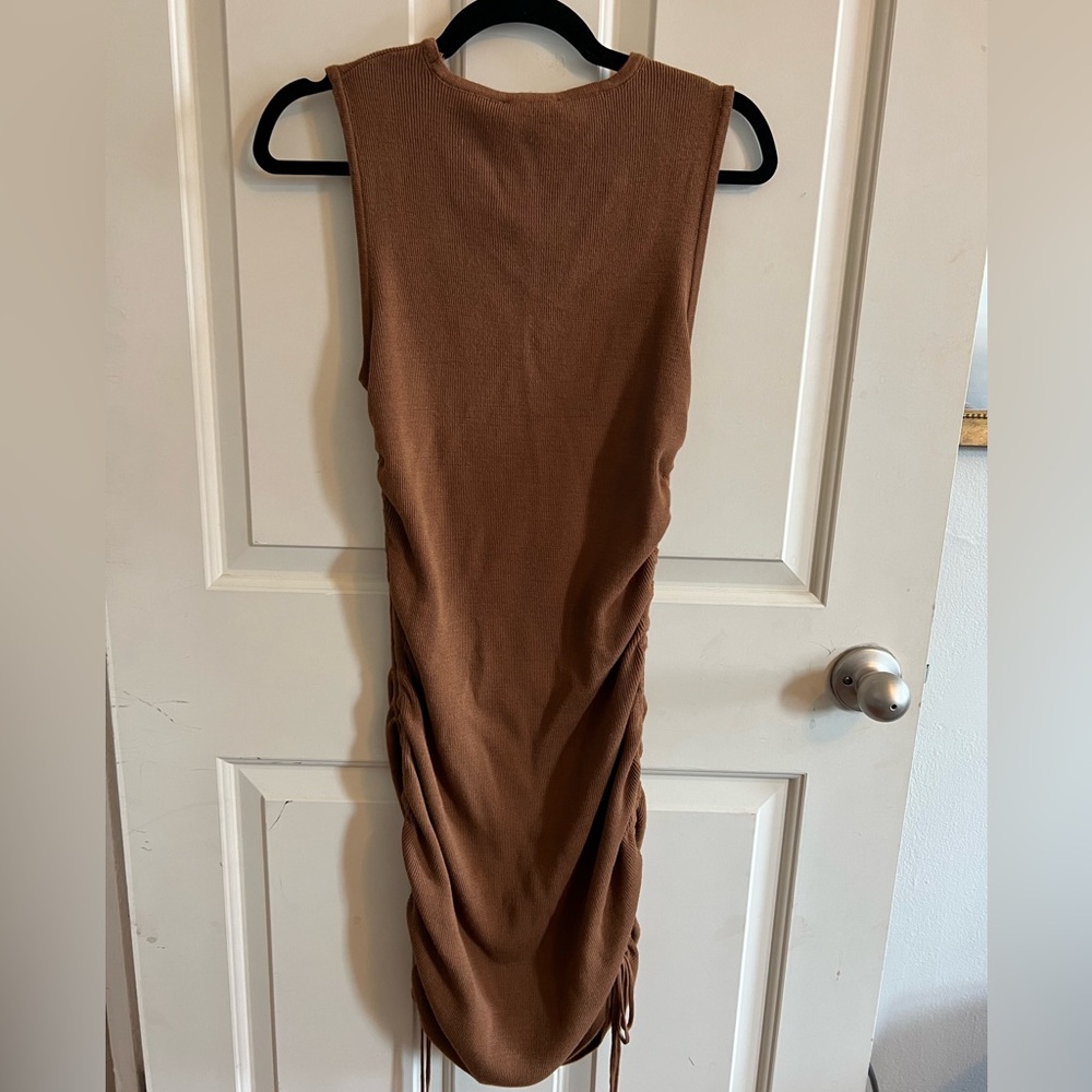 BOOHOO | Sleeveless knit dress with adjustable ruching NWT - Picture 4 of 7